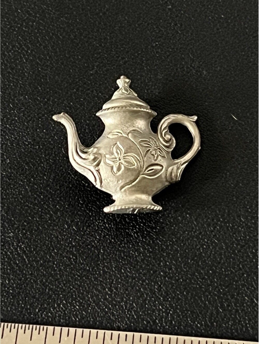 Pewter Silver Tone Flower Engraved TEA POT Brooch Pin